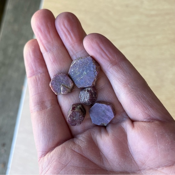 Rubies Raw Hexagonal Corundum Form Set Of 5 - Picture 4 of 12